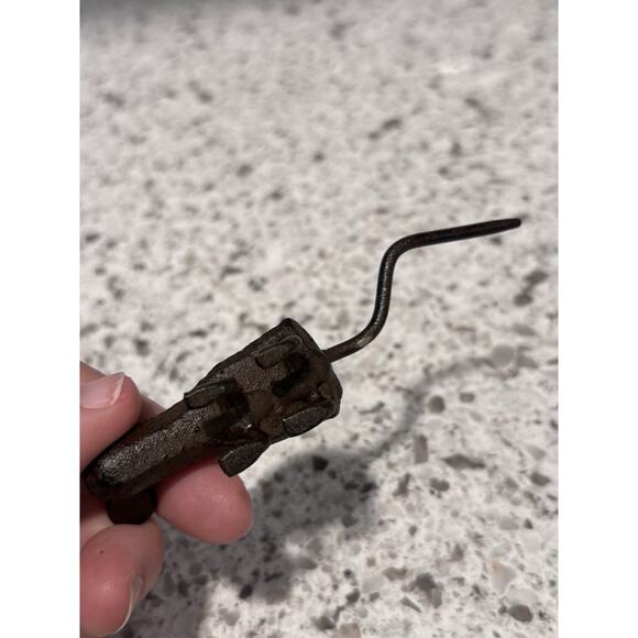 Vintage Cast Iron Mouse Figurine - - Picture 6 of 6